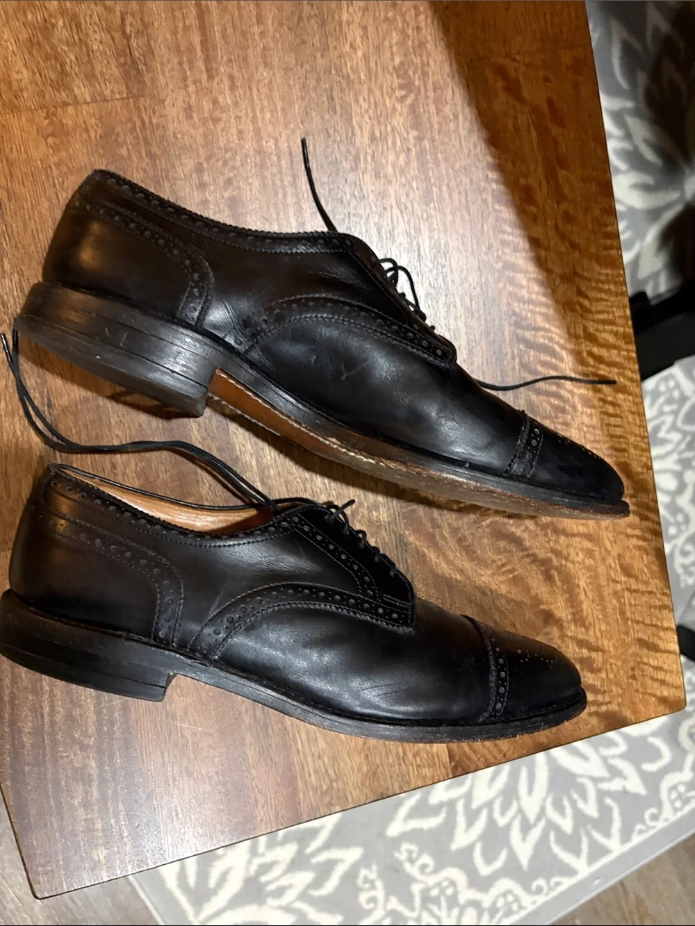 Allen Edmonds Sanford. Black. 9.5.